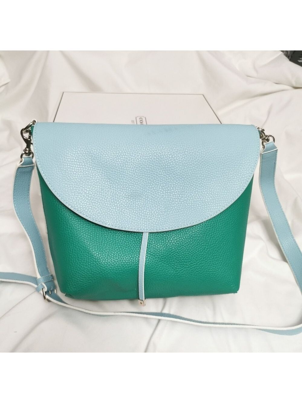 Guess Reversible Shoulder Crossbody Bag Colorblock Green Light Blue - Picture 4 of 15